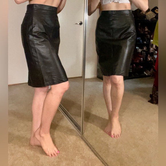 Vintage Leather Black Pencil Skirt 26" Waist High Waisted - Picture 12 of 16
